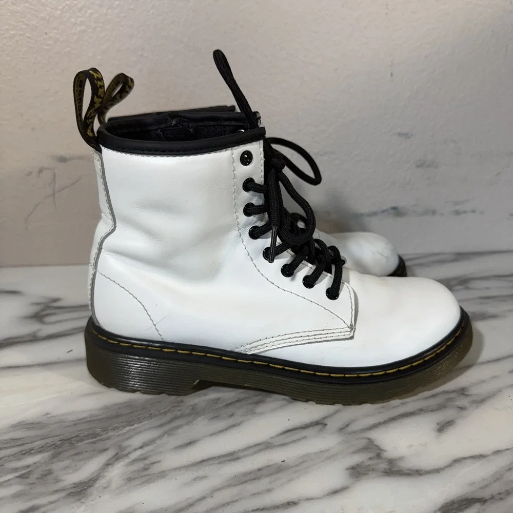 Doc Dr Martens White Lace Up Boots 1460 Size 3 Junior Youth Leather Grunge